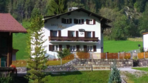 Haus zur Post, Klösterle, Österreich